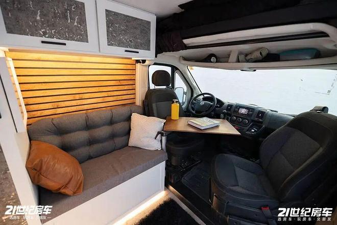m Promaster露营车把舒适感拉满了pg电子中国网站四面环窗仰望星空!这辆Ra(图4) m Promaster露营车把舒适感拉满了pg电子中国网站四面环窗仰望星空!这辆Ra(图4)