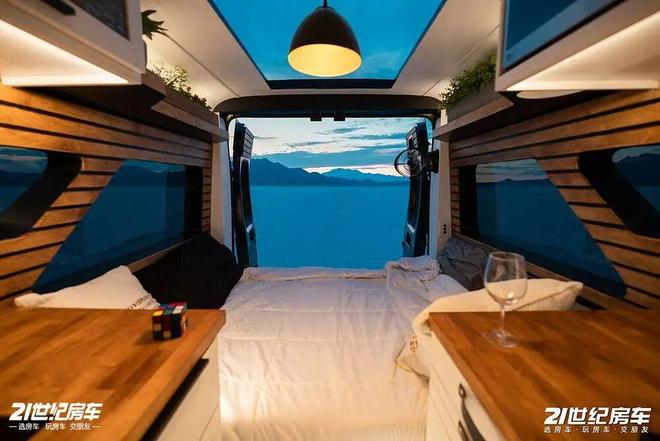 m Promaster露营车把舒适感拉满了pg电子中国网站四面环窗仰望星空!这辆Ra(图6) m Promaster露营车把舒适感拉满了pg电子中国网站四面环窗仰望星空!这辆Ra(图6)