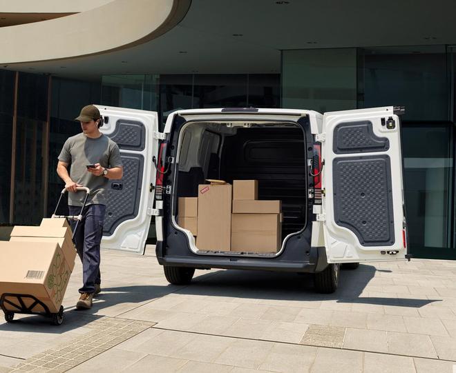 亚PV5韩国上市开启MPV新形态!pg模拟器【韩系动向1625】起(图2) 亚PV5韩国上市开启MPV新形态!pg模拟器【韩系动向1625】起(图2)