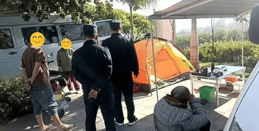 点外禁止房车在公共场所生火做饭pg试玩云南元江：除指定停放(图2)